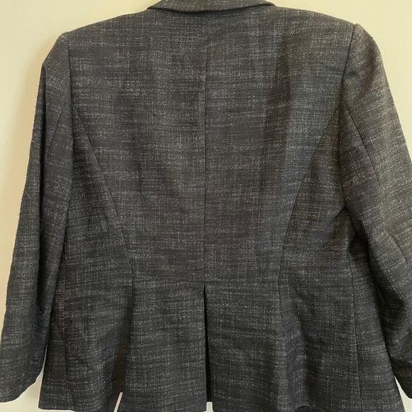 Blazer in tweed - Picture 2 of 6